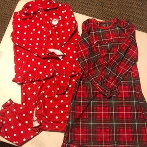 Carter’s Holiday Pajamas. Size S, 6-7.